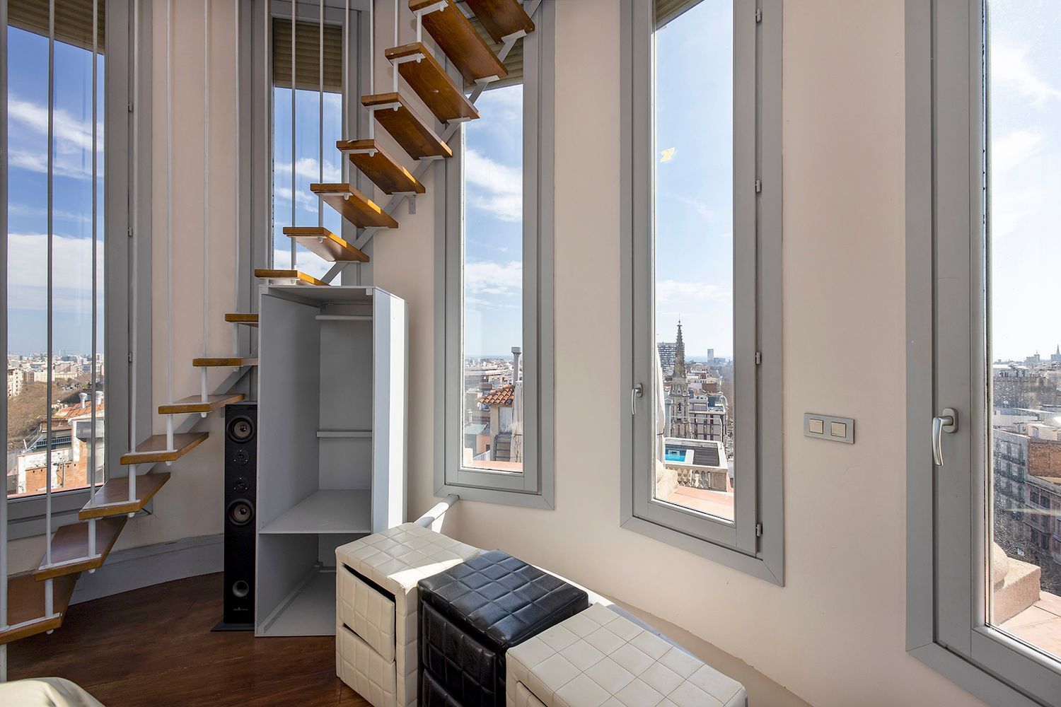 Dzīvoklis Barcelona, Spānijā 5 istabas, 385 m2 Nr. 160746