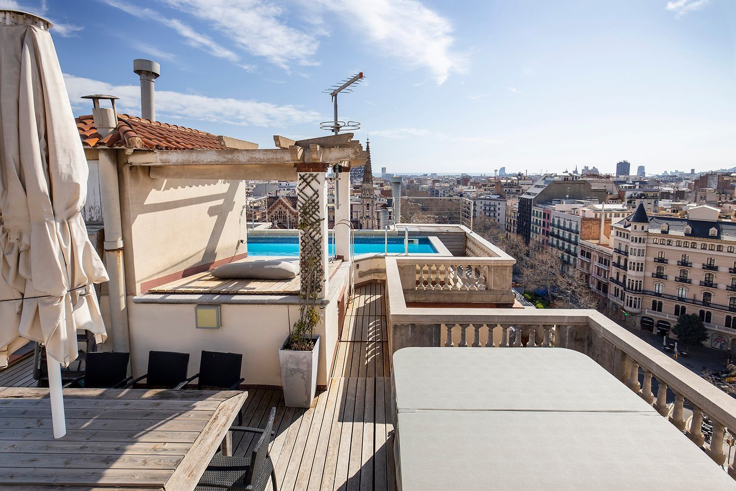 Dzīvoklis Barcelona, Spānijā 5 istabas, 385 m2 Nr. 160746