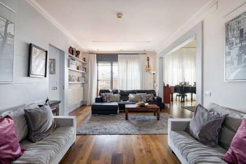 Apartment for sale in Barcelona, Spain 5 bedrooms, 385 sq.m. No. 160746 - photo 24
