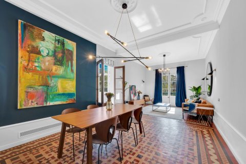 Apartment for sale in Barcelona, Spain 3 bedrooms, 209 sq.m. No. 160747 - photo 10