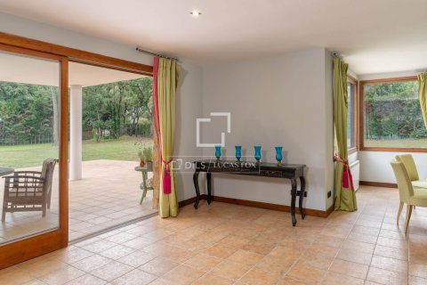 Villa for sale in Montseny, Barcelona, Spain 5 bedrooms, 475 sq.m. No. 150693 - photo 15