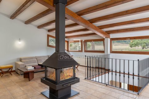 Villa for sale in Montseny, Barcelona, Spain 5 bedrooms, 475 sq.m. No. 150693 - photo 4