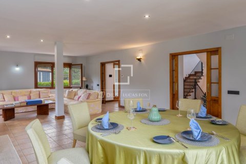 Villa for sale in Montseny, Barcelona, Spain 5 bedrooms, 475 sq.m. No. 150693 - photo 17