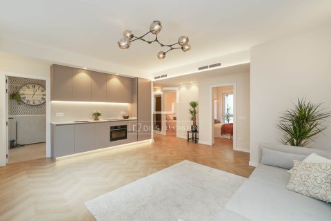 Apartamento en venta en Barcelona, España 3 dormitorios, 97 m2 No. 150695 - foto 5