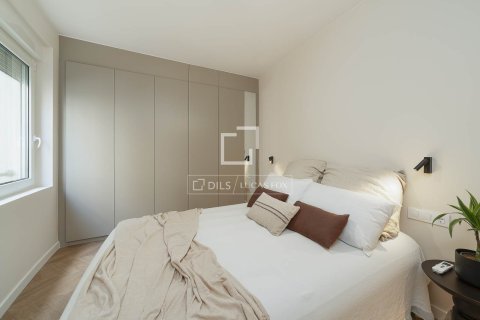 Apartamento en venta en Barcelona, España 3 dormitorios, 97 m2 No. 150695 - foto 19