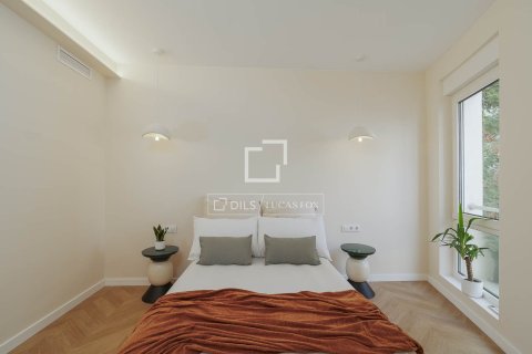 Apartamento en venta en Barcelona, España 3 dormitorios, 97 m2 No. 150695 - foto 9