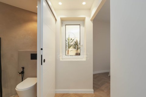 Apartamento en venta en Barcelona, España 3 dormitorios, 97 m2 No. 150695 - foto 22
