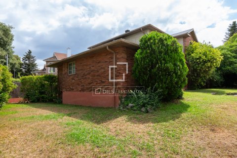 Villa for sale in Sant Cugat Del Valles, Barcelona, Spain 5 bedrooms, 327 sq.m. No. 150694 - photo 27