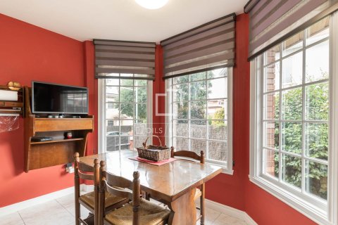 Villa for sale in Sant Cugat Del Valles, Barcelona, Spain 5 bedrooms, 327 sq.m. No. 150694 - photo 11