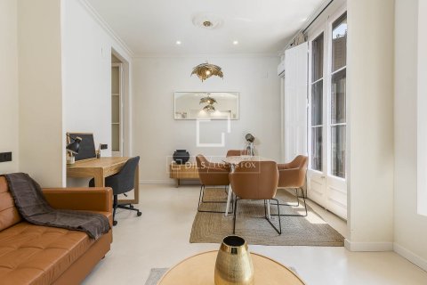 Dzīvoklis pārdošanā Barcelona, Spānijā 2 istabas, 83 m2 Nr. 150696 - attēls 7