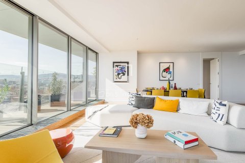 Dzīvoklis pārdošanā Barcelona, Spānijā 3 istabas, 230 m2 Nr. 150697 - attēls 2