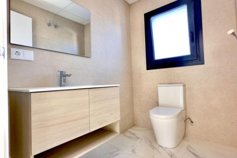 Bungalow till salu i San Fulgencio, Alicante, Spanien 2 sovrum, 63 kvm. Nr. 148889 - foto 21