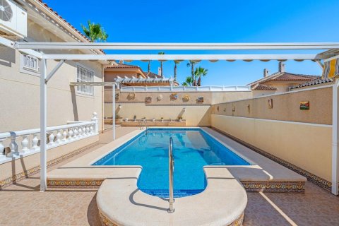 Huvila myytävänä Benijofar, Alicante, Espanja, 5 makuuhuonetta, 176 m2 No. 148891 - kuva 7