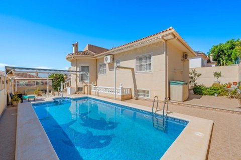 Villa en Benijófar, Alicante, España 5 dormitorios, 176 m2 No. 148891