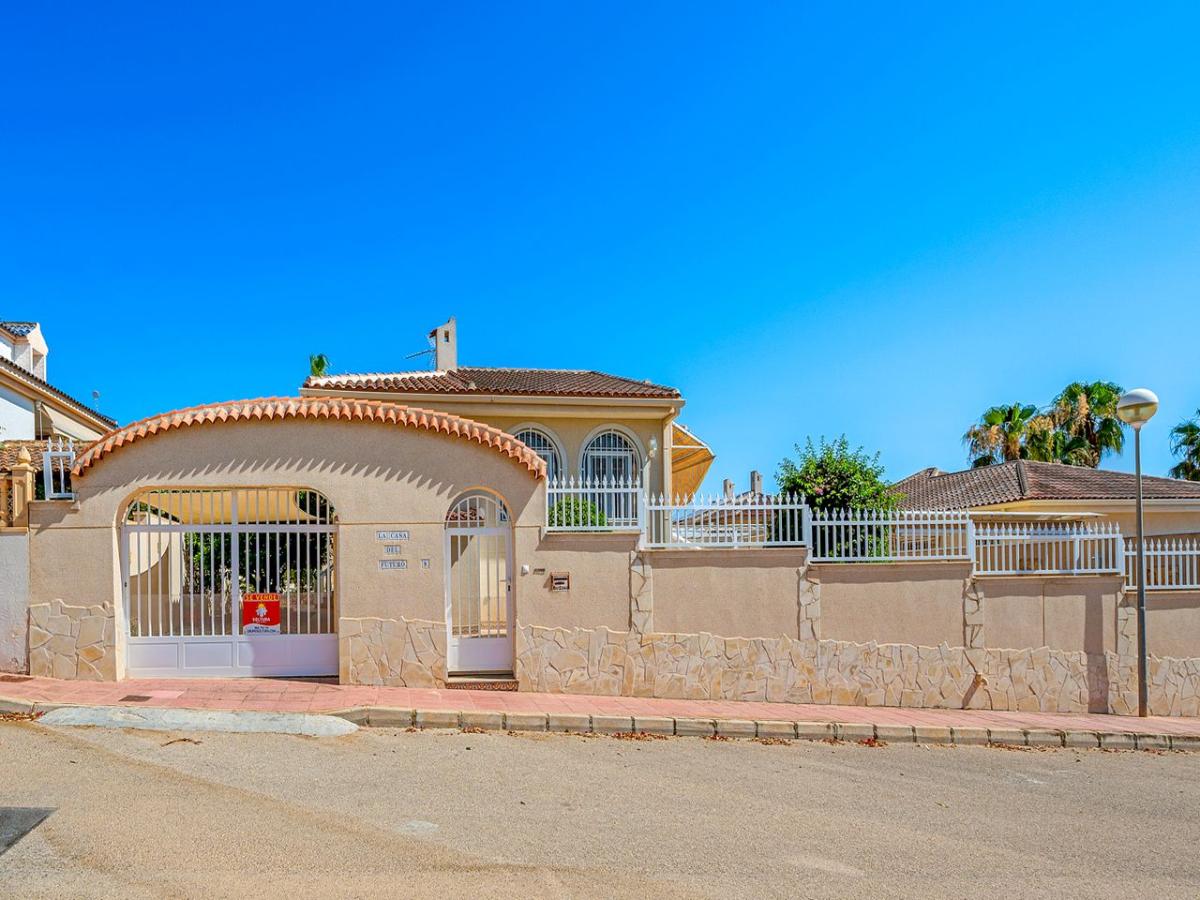 Villa en Benijófar, Alicante, España 5 dormitorios, 176 m2 No. 148891
