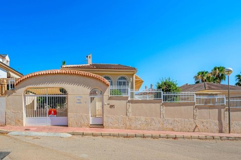Huvila myytävänä Benijofar, Alicante, Espanja, 5 makuuhuonetta, 176 m2 No. 148891 - kuva 2