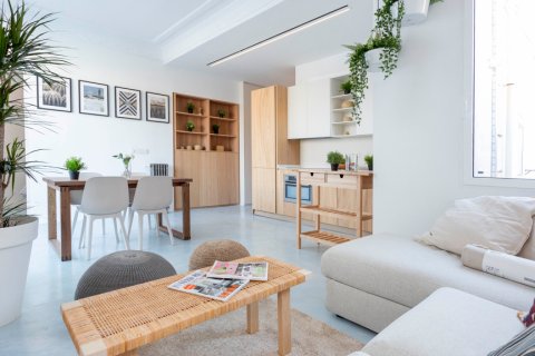 Penthouse for rent in Madrid, Spain 2 bedrooms, 100 sq.m. No. 194815 - photo 28