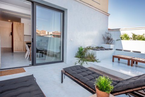 Penthouse in Madrid, Spain 2 bedrooms, 100 sq.m. No. 194815