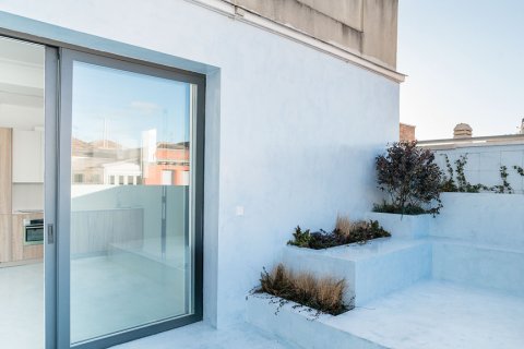 Penthouse for rent in Madrid, Spain 2 bedrooms, 100 sq.m. No. 194815 - photo 4