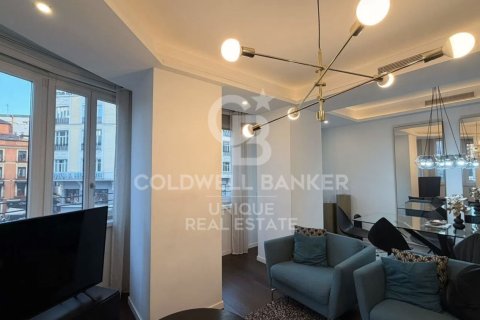 Apartment à vendre à Madrid, Espagne, 2 chambres, 120 m2 No. 178794 - photo 3