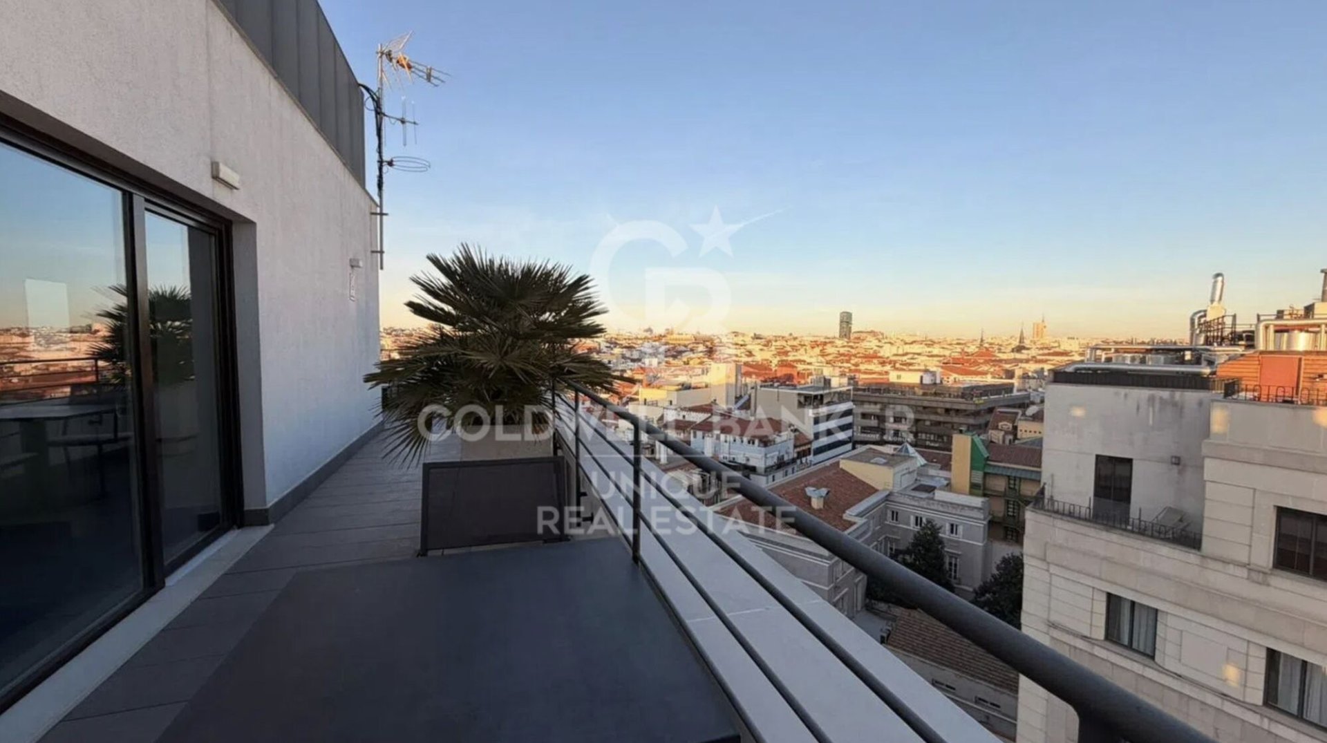 Appartamento a Madrid, Spagna 2 camere da letto, 120 mq. N° 178794