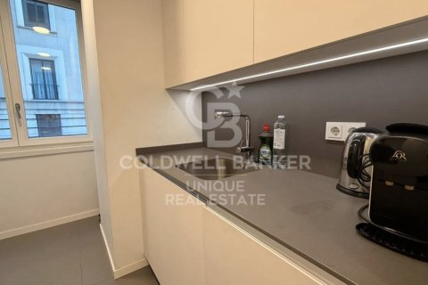 Apartment à vendre à Madrid, Espagne, 2 chambres, 120 m2 No. 178794 - photo 9