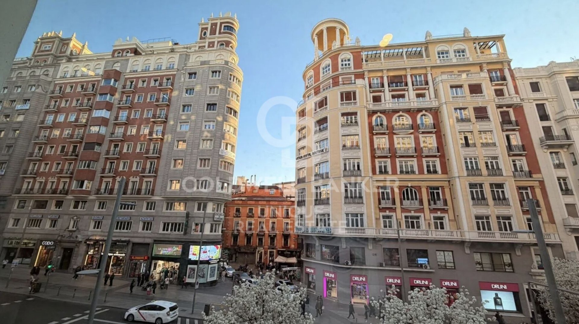 Appartamento a Madrid, Spagna 2 camere da letto, 120 mq. N° 178794