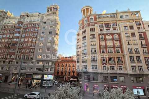 Apartment à vendre à Madrid, Espagne, 2 chambres, 120 m2 No. 178794 - photo 24