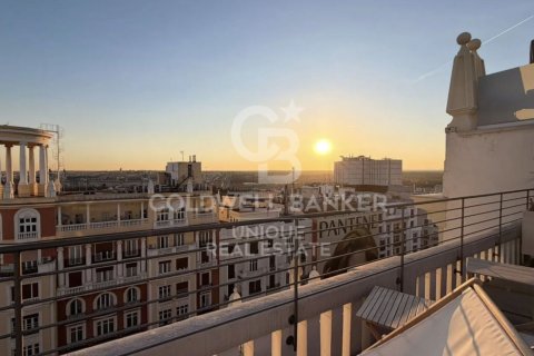 Apartment à Madrid, Espagne 2 chambres, 120 m2 No. 178794