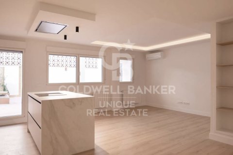 Apartment à vendre à Madrid, Espagne, 2 chambres, 122 m2 No. 178793 - photo 4