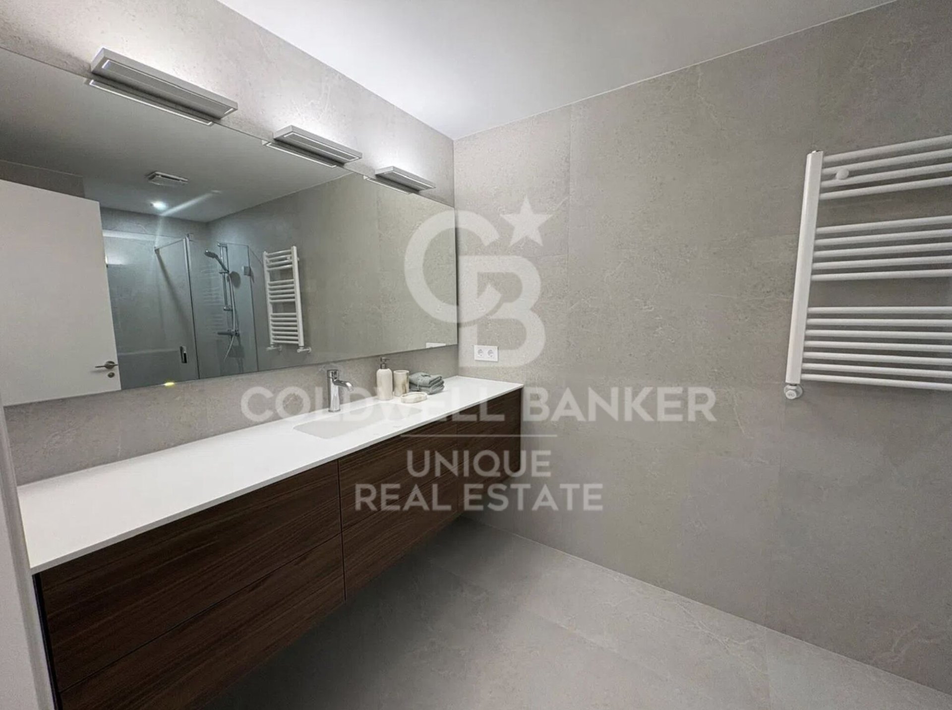 Appartamento a Madrid, Spagna 2 camere da letto, 122 mq. N° 178793