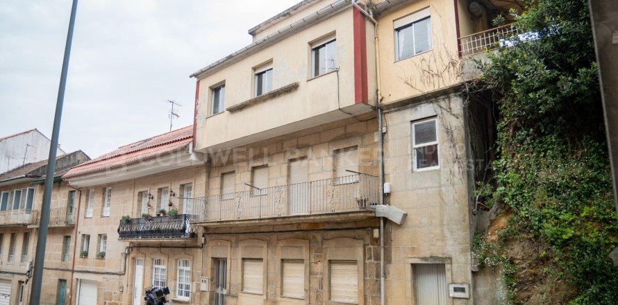 Коммерческая недвижимость в Редондела, Понтеведра, Испания 450м2 №178791
