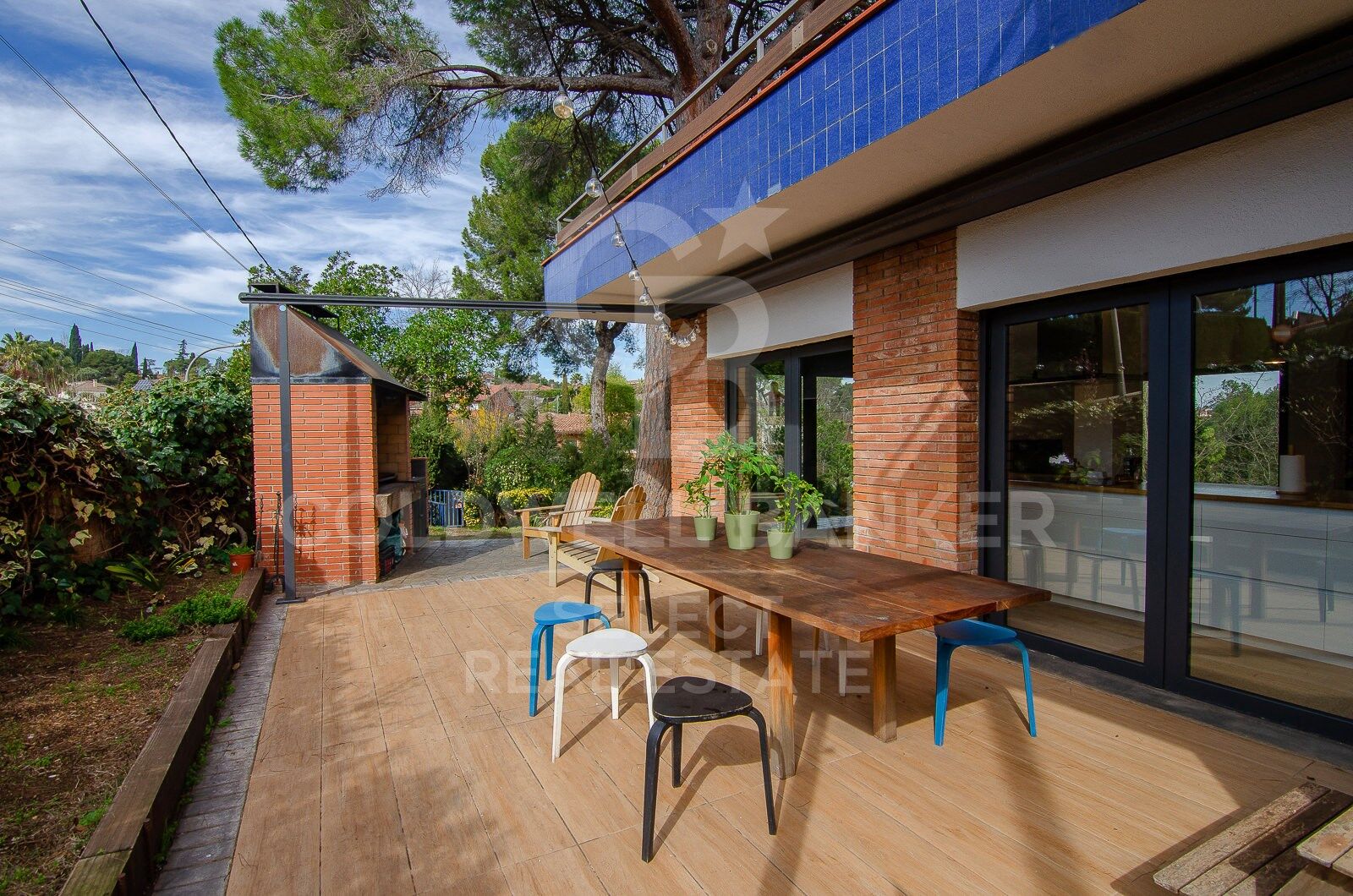 House in Cerdanyola Del Valles, Barcelona, Spain 5 bedrooms, 297 sq.m. No. 178790