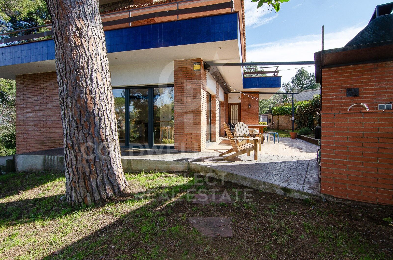 House in Cerdanyola Del Valles, Barcelona, Spain 5 bedrooms, 297 sq.m. No. 178790