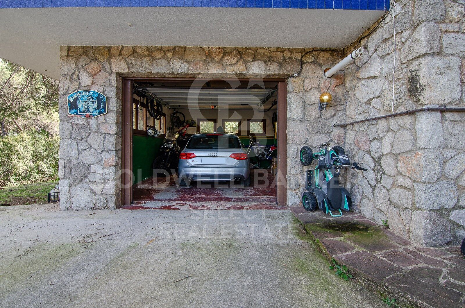 House in Cerdanyola Del Valles, Barcelona, Spain 5 bedrooms, 297 sq.m. No. 178790