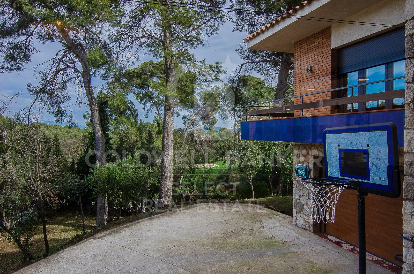 House in Cerdanyola Del Valles, Barcelona, Spain 5 bedrooms, 297 sq.m. No. 178790
