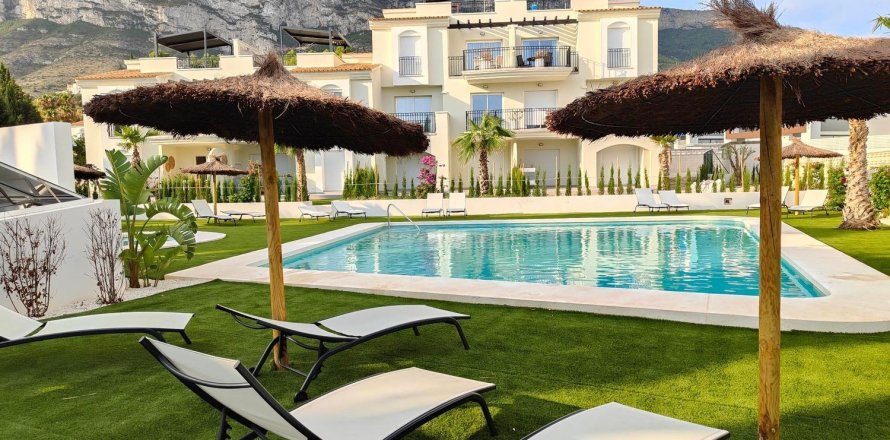Apartamento en Dénia, Alicante, España 2 dormitorios, 89 m2 No. 180376