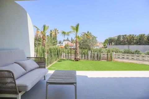 Apartamento en venta en Dénia, Alicante, España 2 dormitorios, 89 m2 No. 180376 - foto 2