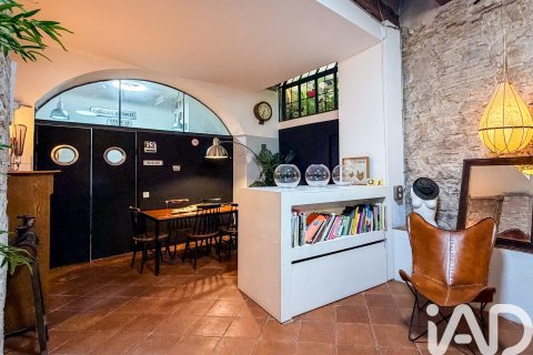 Commercial property à vendre à Barcelona, Espagne, 120 m2 No. 152578 - photo 14
