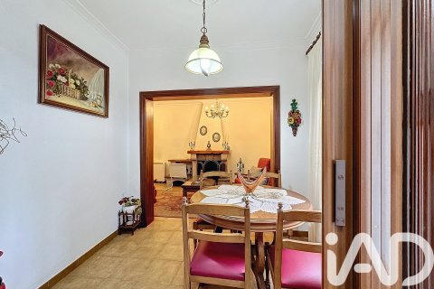 Radhus till salu i Cambados, Pontevedra, Spanien 4 sovrum, 139 kvm. Nr. 152575 - foto 4