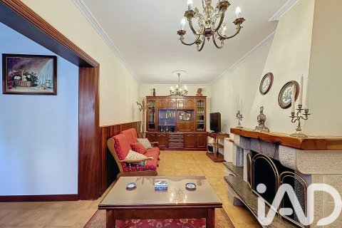 Radhus till salu i Cambados, Pontevedra, Spanien 4 sovrum, 139 kvm. Nr. 152575 - foto 2