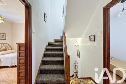 Radhus till salu i Cambados, Pontevedra, Spanien 4 sovrum, 139 kvm. Nr. 152575 - foto 10