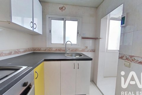 Apartament w Santa Coloma de Gramenet, Barcelona, Hiszpania 3 sypialnie, 68 mkw. nr 152579 – zdjęcie 5