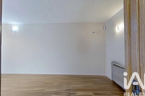 Apartament w Santa Coloma de Gramenet, Barcelona, Hiszpania 3 sypialnie, 68 mkw. nr 152579 – zdjęcie 30