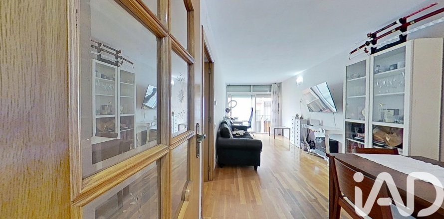 Apartament w Santa Coloma de Gramenet, Barcelona, Hiszpania 3 sypialnie, 68 mkw. nr 152579