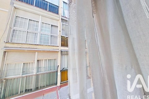 Apartament w Santa Coloma de Gramenet, Barcelona, Hiszpania 3 sypialnie, 68 mkw. nr 152579 – zdjęcie 19