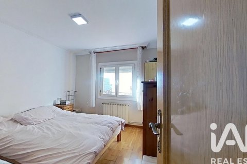 Apartament w Santa Coloma de Gramenet, Barcelona, Hiszpania 3 sypialnie, 68 mkw. nr 152579 – zdjęcie 8