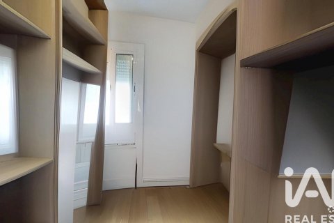 Apartament w Santa Coloma de Gramenet, Barcelona, Hiszpania 3 sypialnie, 68 mkw. nr 152579 – zdjęcie 21