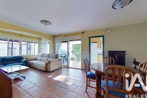Talo myytävänä Vinaros, Castellon, Espanja, 3 makuuhuonetta, 94 m2 No. 152577 - kuva 2
