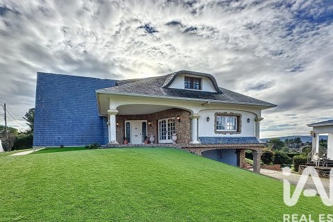 Dom w La Torre de Claramunt, Barcelona, Hiszpania 5 sypialni, 510 mkw. nr 152573 – zdjęcie 4